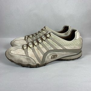 Skechers Women’s Leather Slip On Shoes Size 9.5